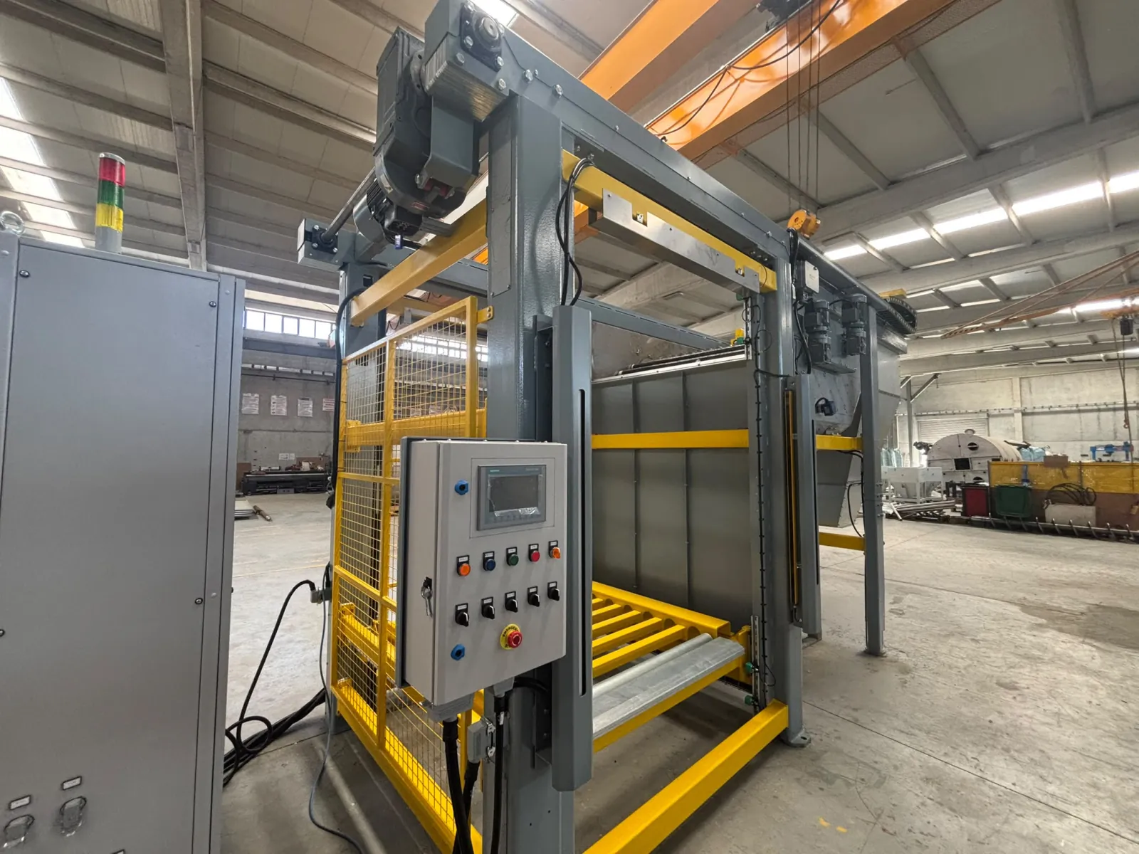 Bagomax 600 kontrol paneli ve Siemens HMI dokunmatik ekranı