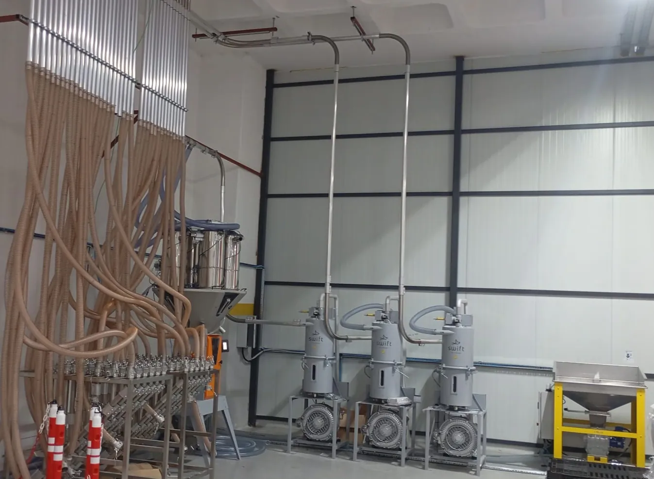 Automatic loaders and dosing station